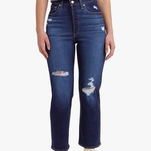 Viral Levi’s Ribcage Straight Ankle Jeans